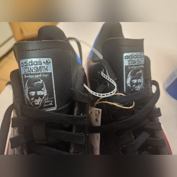 Adidas shoes - Picture 7 of 7